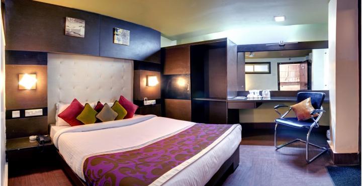 Summit Embassy Hotel